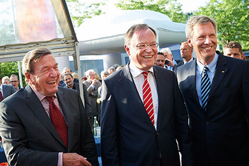 Ministerpräsident Stephan Weil mit seinen Amtsvorgängern Gerhard Schröder und Christian Wulff