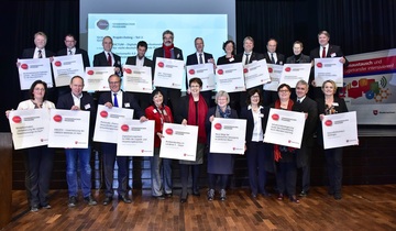 Gruppenbild mit den beteiligten Projekten aus dem Südniedersachsenprogramm