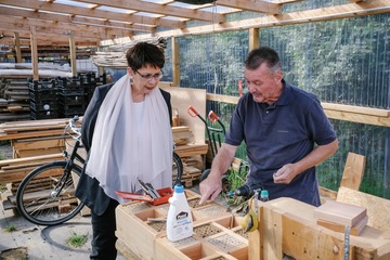 Ministerin Birgit Honé besucht das Umweltzentrum Emden