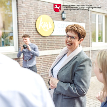 Regionalministerin Birgit Honé überreicht Förderbescheide für die Stärkung der Verdener Innenstadt