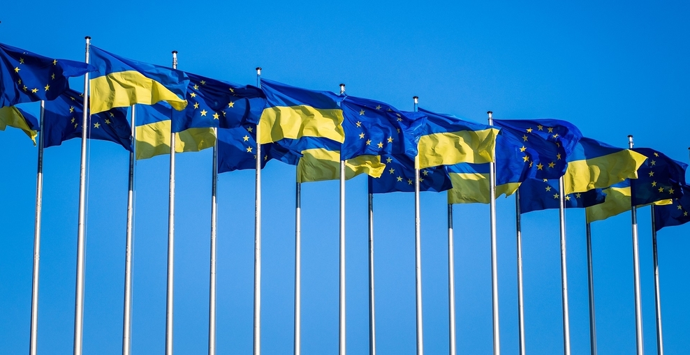 Fahnen Ukraine EU