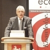 Prof. Michael Rotert (am Rednerpult), Vorstandsvorsitzender es „eco“-Verbandes, eröffnete die Tagung in der Landesvertretung Niedersachsen.